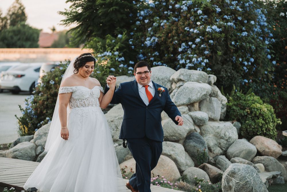 Wedding couple portrait by Johan Studio